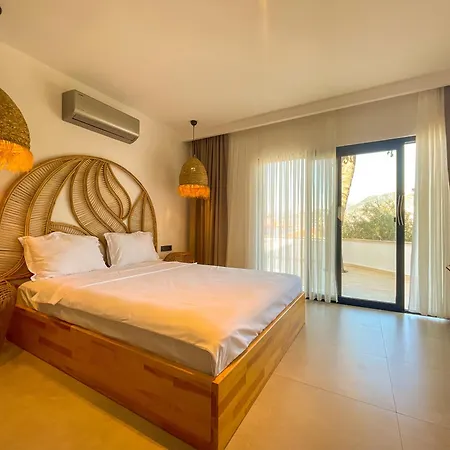 Max Mirage Selimiye